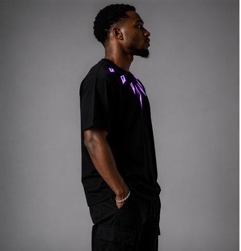 Tribal Neon Panther Graphic T-Shirt – Futuristic Streetwear Black Tee